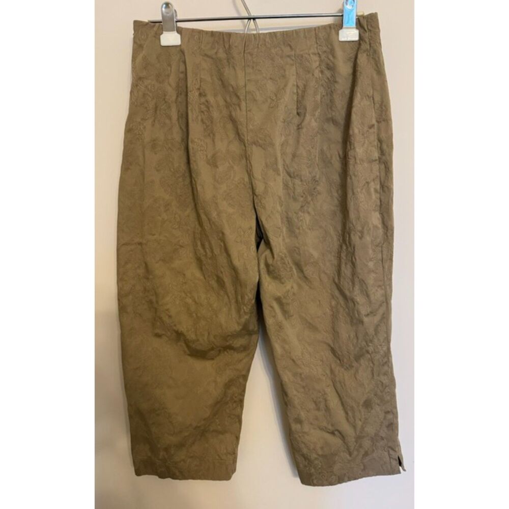 Women's brown jacquard print capris - size 12